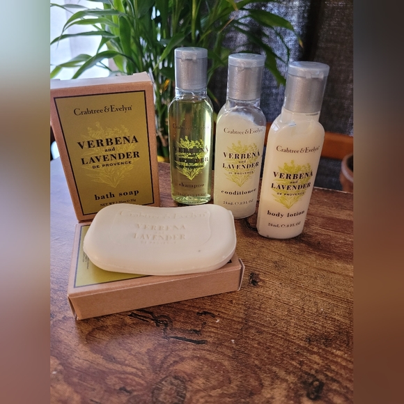 Crabtree & Evelyn toiletries - Picture 1 of 5